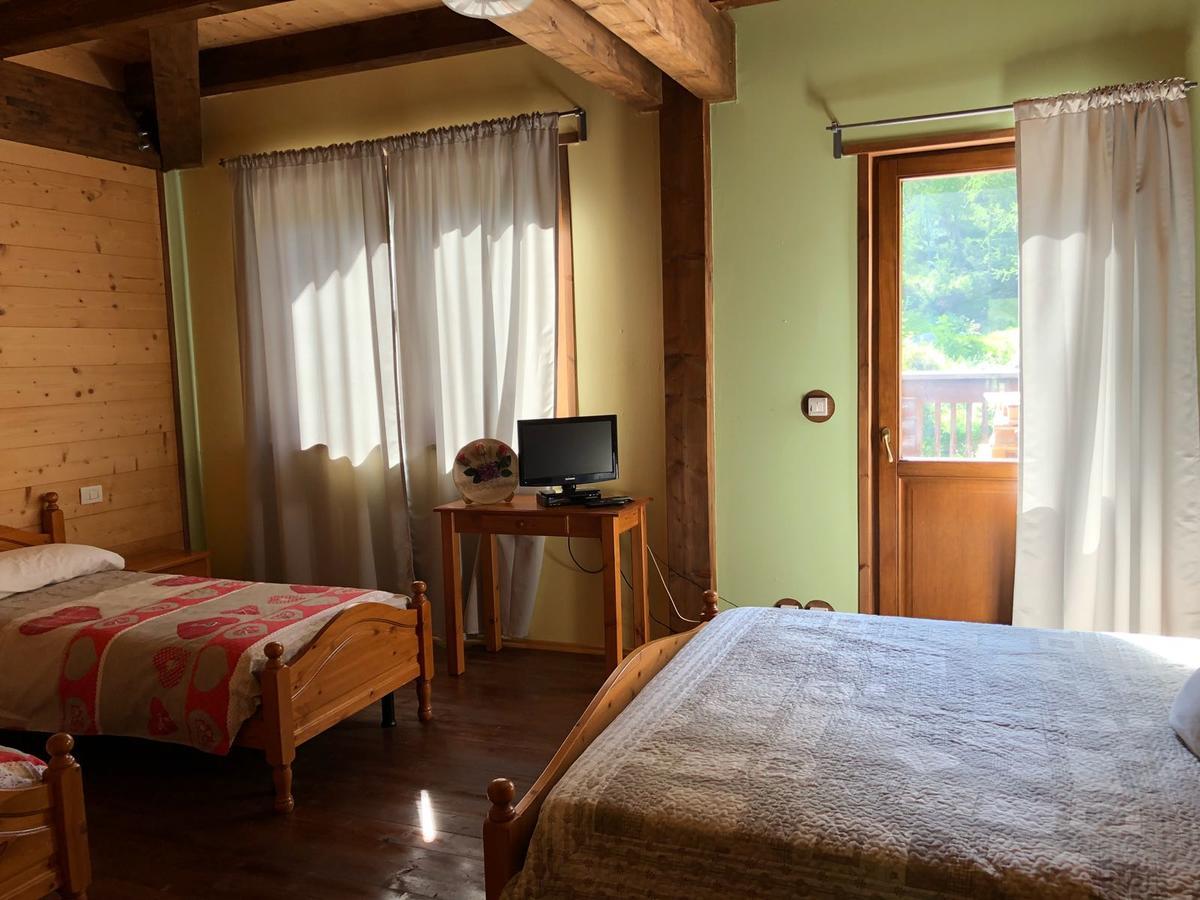 Chalet Rosa Dei Monti Piamprato Exterior foto